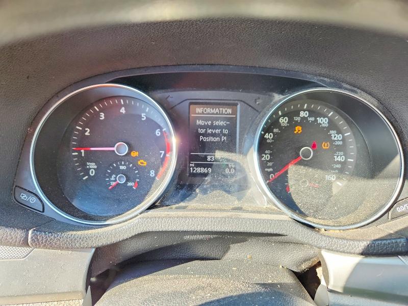 Photo 9 from auction – 2016 VOLKSWAGEN PASSAT with VIN 1VWAS7A35GC050947