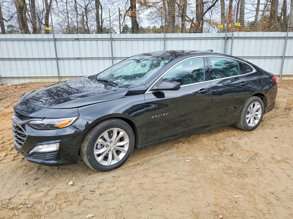 CHEVROLET MALIBU 2022 with VIN 1G1ZD5ST1NF124209 - Photo from auction