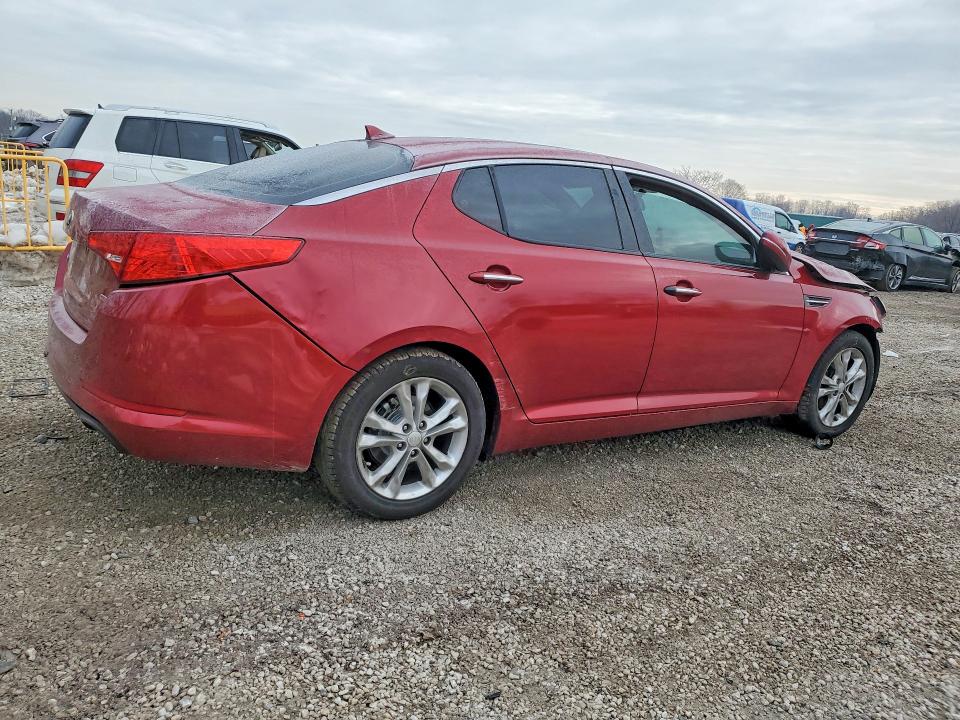 Photo 3 from auction – 2013 KIA OPTIMA with VIN 5XXGM4A74DG116554