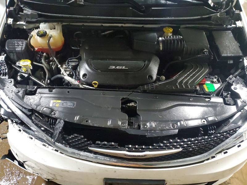 Photo 12 from auction – 2018 CHRYSLER PACIFICA L with VIN 2C4RC1CG2JR194728