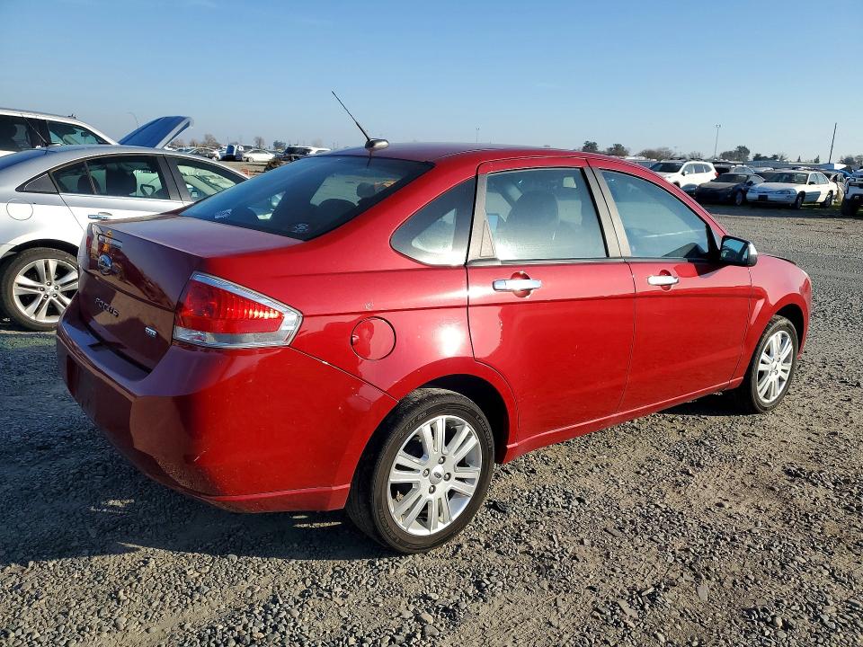 Photo 3 from auction – 2010 FORD FOCUS with VIN 1FAHP3HN6AW270029