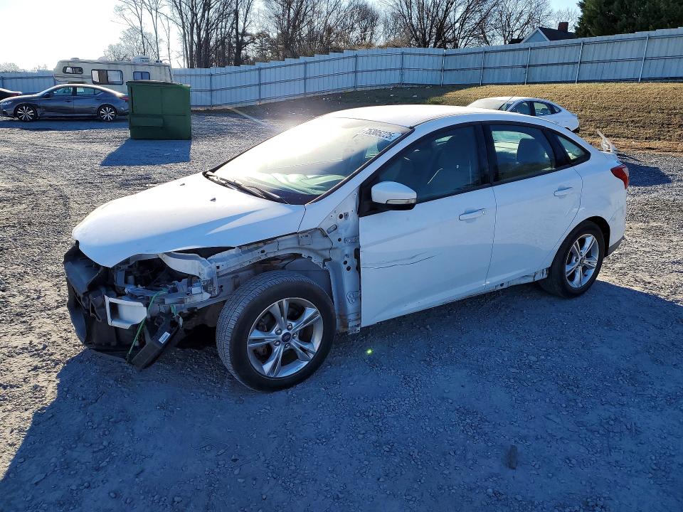 FORD FOCUS 2014 with VIN 1FADP3F22EL244199 - Photo from auction