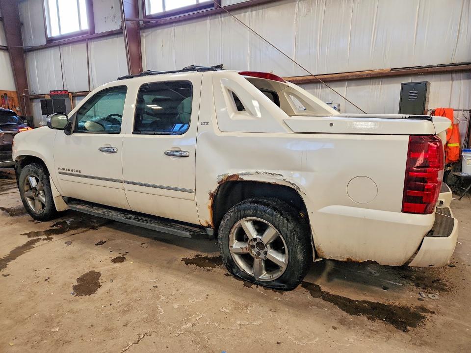 Photo 2 from auction – 2012 CHEVROLET AVALANCHE with VIN 3GNTKGE73CG102390