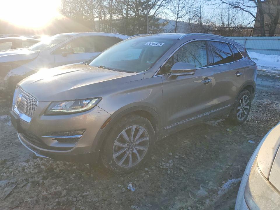 Фото 1 с аукциона – 2019 LINCOLN MKC с VIN 5LMCJ3D92KUL44194