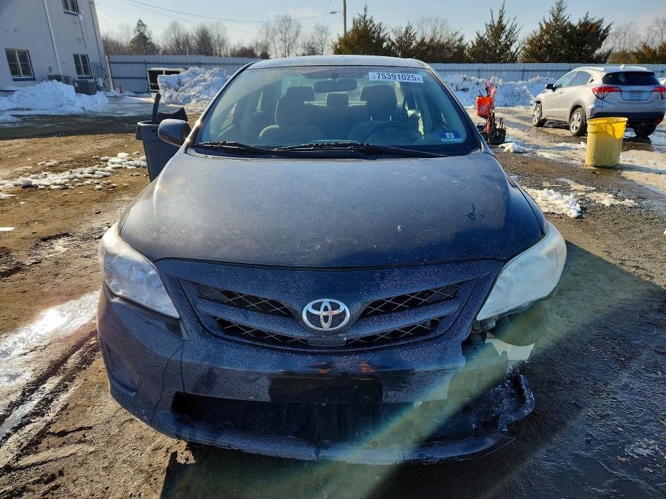 Foto 5 de la subasta – 2011 TOYOTA COROLLA BA con VIN JTDBU4EE0B9132392
