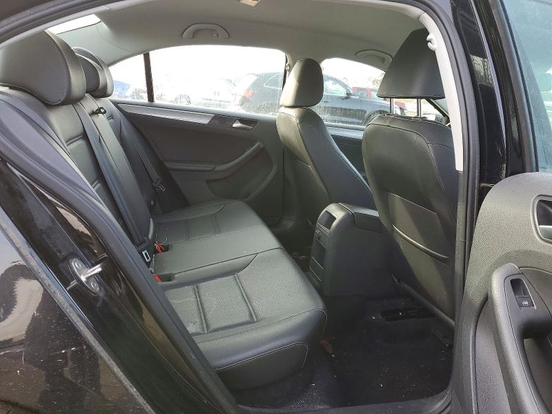 Photo 10 from auction – 2018 VOLKSWAGEN JETTA with VIN 3VWDB7AJ4JM218093