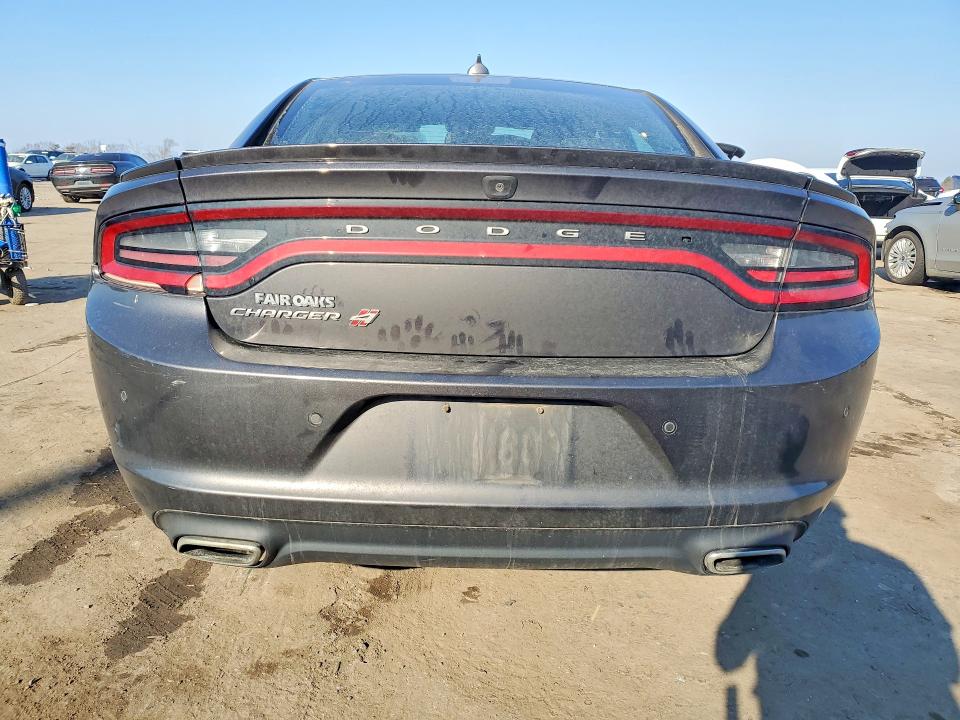 Photo 6 from auction – 2018 DODGE CHARGER GT with VIN 2C3CDXJG8JH115551