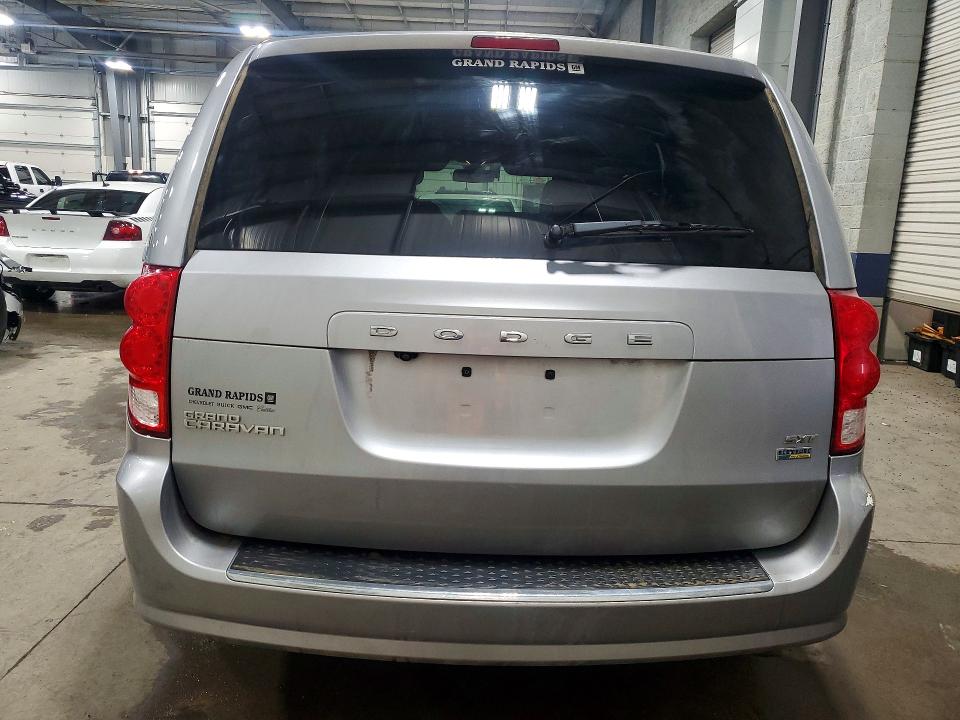 Photo 6 from auction – 2019 DODGE GRAND CARAVAN with VIN 2C4RDGCG8KR800213