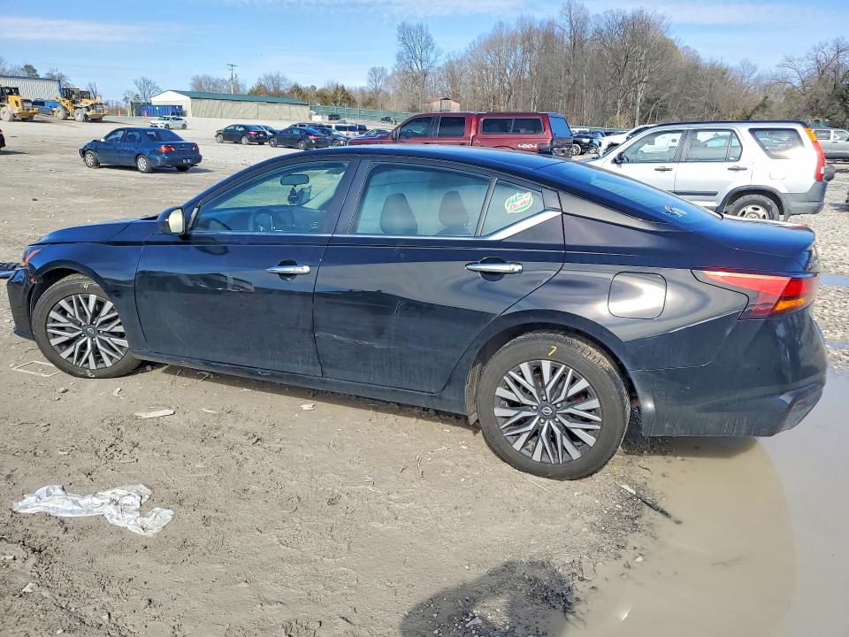 Photo 2 from auction – 2024 NISSAN ALTIMA with VIN 1N4BL4DV9RN323837