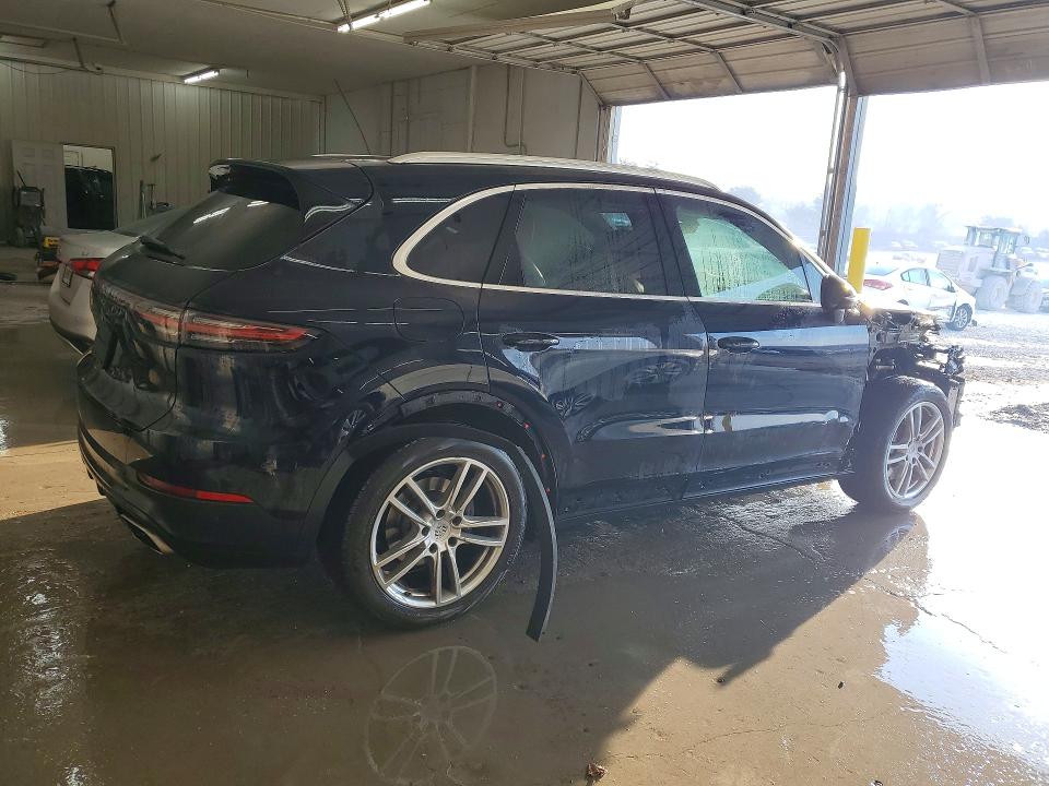 Photo 3 from auction – 2021 PORSCHE CAYENNE with VIN WP1AA2AY5MDA08254