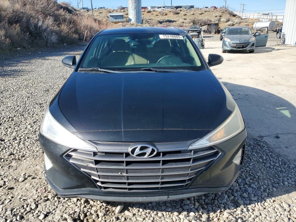 Photo 5 from auction – 2019 HYUNDAI ELANTRA SE with VIN KMHD84LFXKU782896