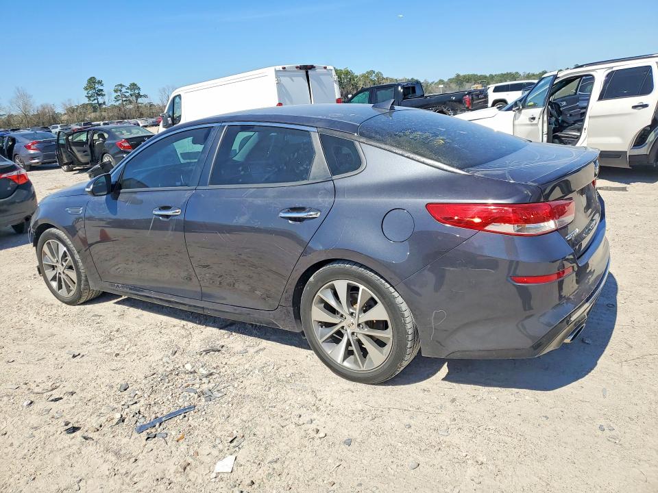 Photo 2 from auction – 2019 KIA OPTIMA with VIN 5XXGT4L34KG300869