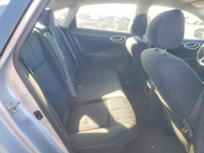 Photo 10 from auction – 2018 NISSAN SENTRA with VIN 3N1AB7AP7JY225724