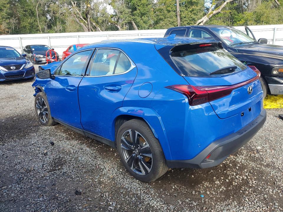 Photo 2 from auction – 2025 LEXUS UX with VIN JTHYBJAH3S2015427