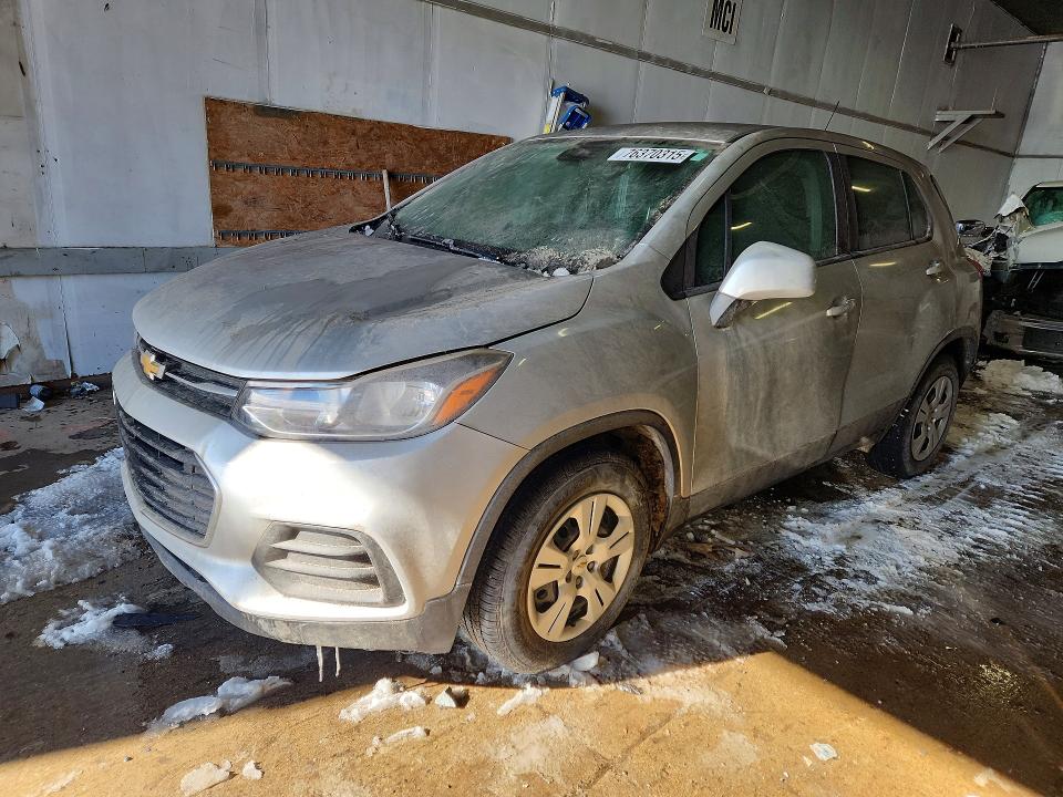 CHEVROLET TRAX LS 2017 with VIN 3GNCJKSB3HL190564 - Photo from auction