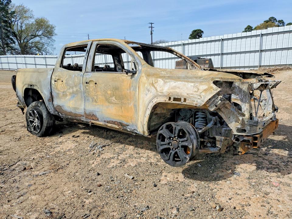 Photo 4 from auction – 2023 GMC CANYON with VIN 1GTP6DEK7P1148522
