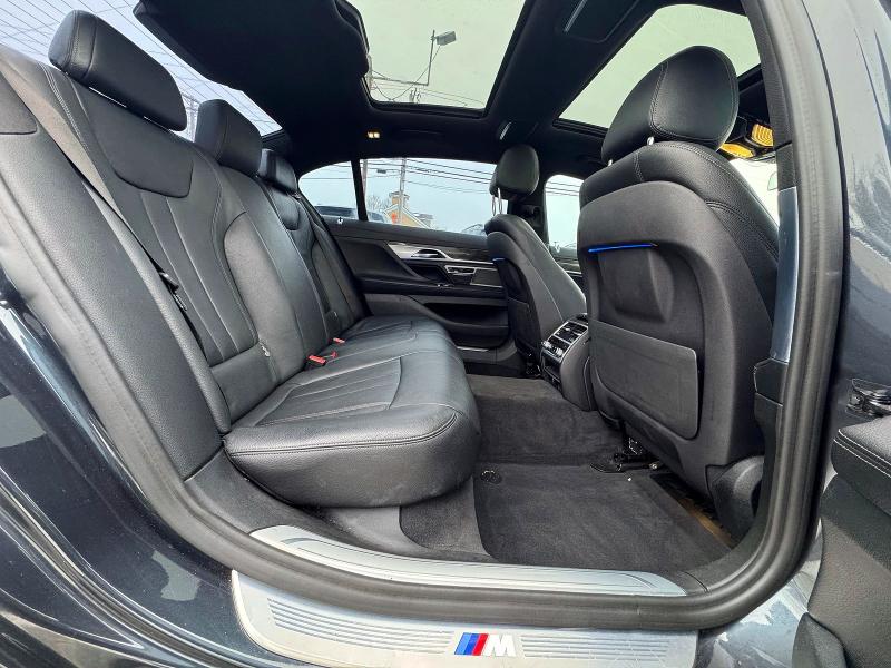 Photo 6 from auction – 2019 BMW 740 I with VIN WBA7E2C58KB218257