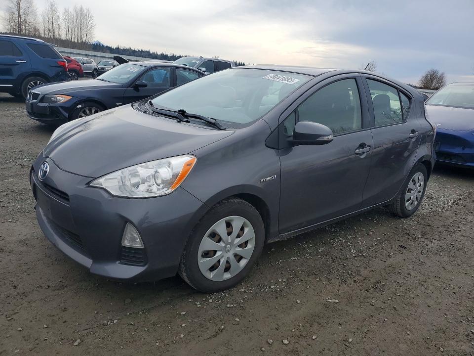 Photo 1 from auction – 2013 TOYOTA PRIUS C with VIN JTDKDTB32D1553397