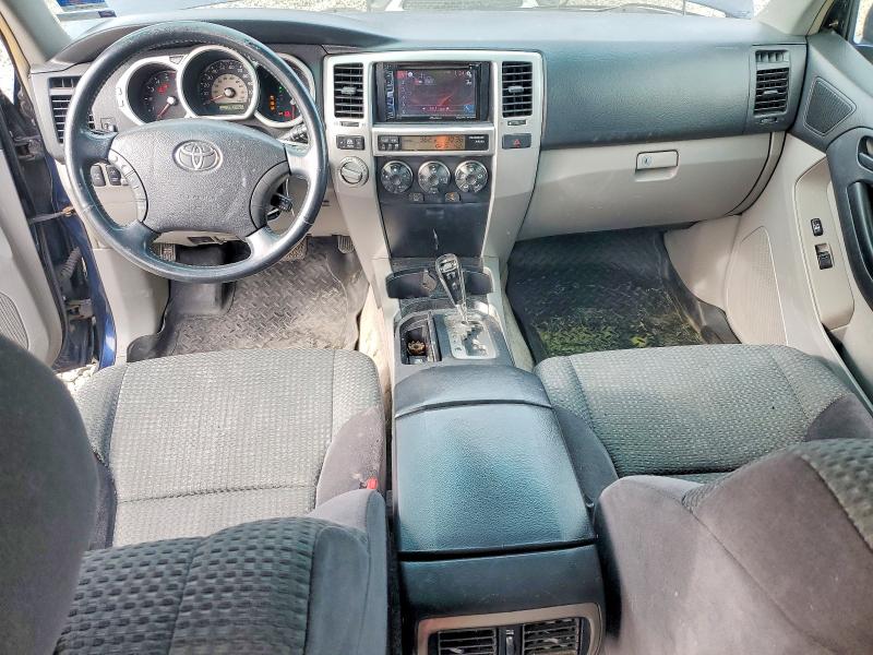 Photo 8 from auction – 2005 TOYOTA 4RUNNER SR with VIN JTEBU14R958030386