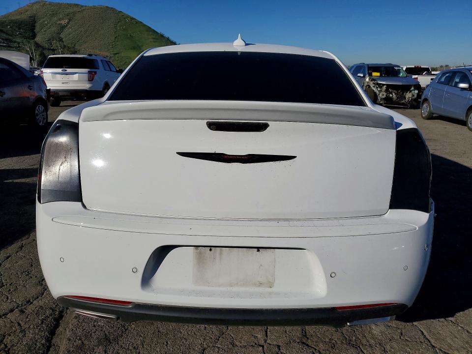 Photo 6 from auction – 2022 CHRYSLER 300 with VIN 2C3CCABT4NH253086
