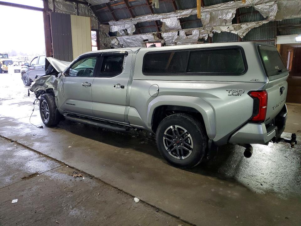 Photo 2 from auction – 2025 TOYOTA TACOMA DOU with VIN 3TMLB5JN1SM092394