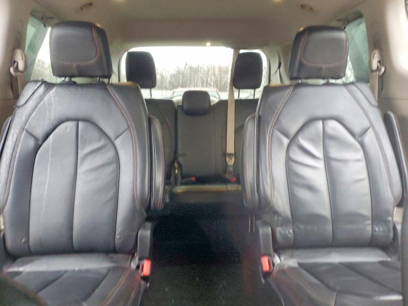 Photo 10 from auction – 2017 CHRYSLER PACIFICA with VIN 2C4RC1BG5HR603221
