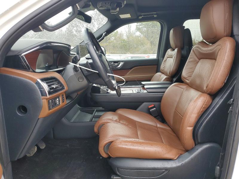 Photo 7 from auction – 2022 LINCOLN NAVIGATOR with VIN 5LMJJ3LT0NEL10869