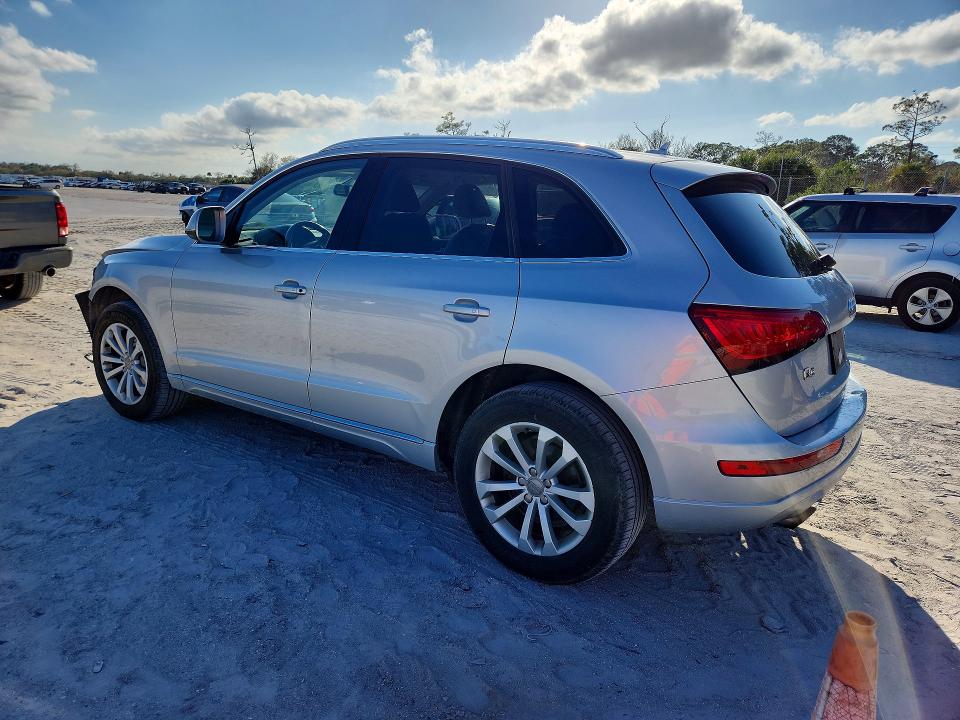 Photo 2 from auction – 2014 AUDI Q5 with VIN WA1CFAFP1EA027502