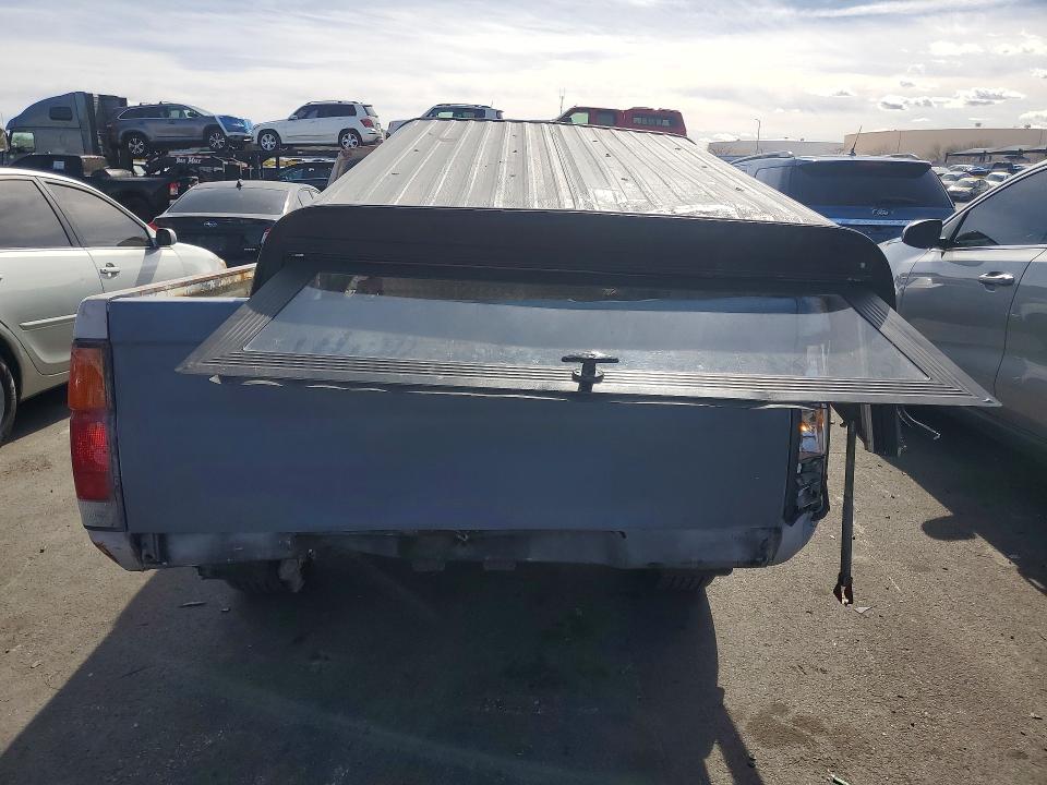 Photo 6 from auction – 1990 NISSAN D21 with VIN 1N6HD12H8LC375635