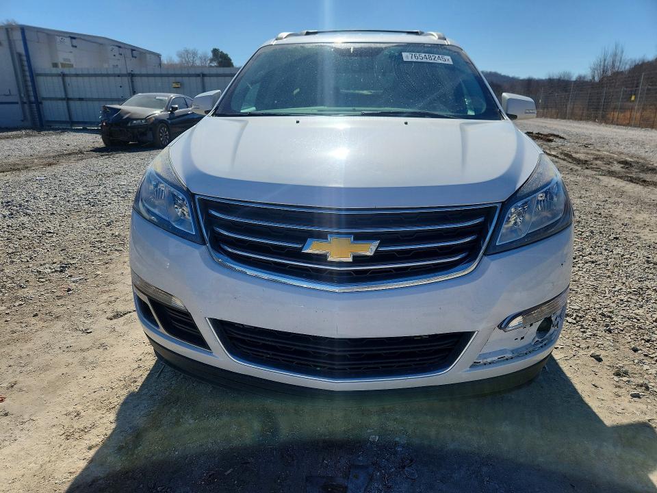 Photo 5 from auction – 2016 CHEVROLET TRAVERSE L with VIN 1GNKRHKD8GJ187271