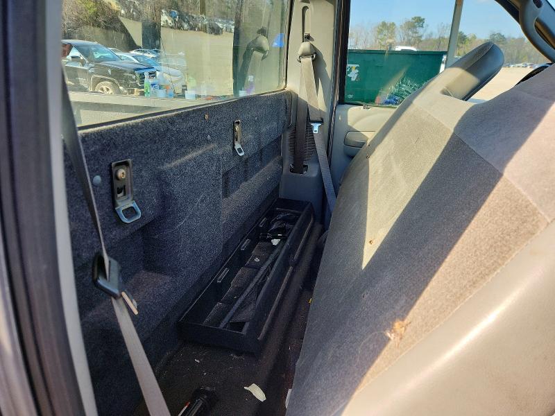 Photo 10 from auction – 2004 FORD F250 with VIN 1FTNF20L94ED45613