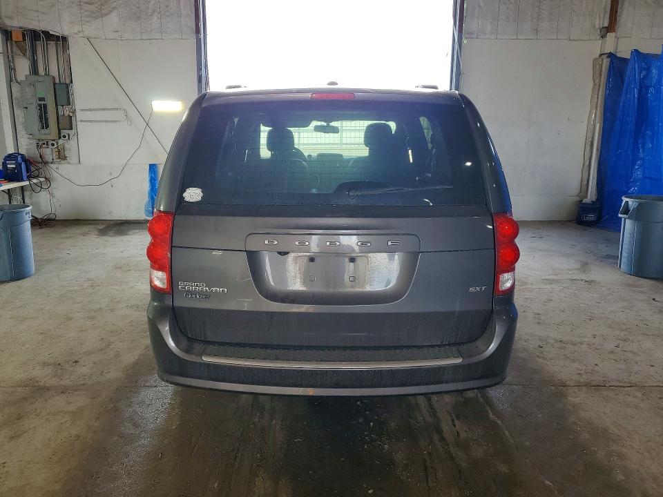 Photo 6 from auction – 2017 DODGE GRAND CARAVAN with VIN 2C4RDGCG4HR649637