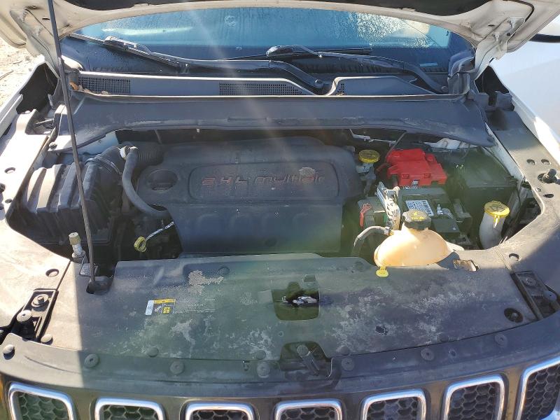 Photo 11 from auction – 2019 JEEP COMPASS with VIN 3C4NJCBBXKT655193
