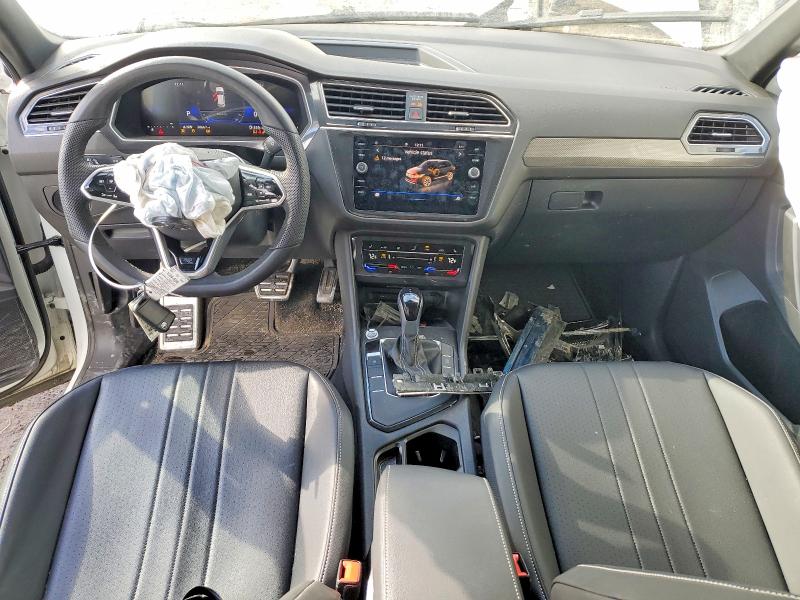 Photo 8 from auction – 2024 VOLKSWAGEN TIGUAN with VIN 3VVCB7AX5RM121968