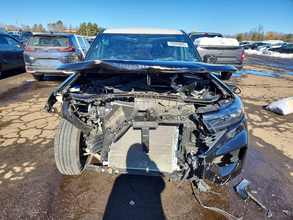 Photo 5 from auction – 2022 FORD EXPLORER with VIN 1FM5K8AB5NGB81377