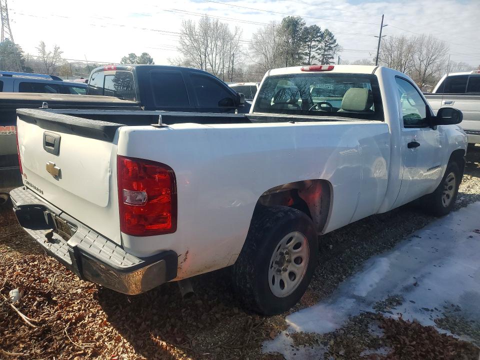 Photo 3 from auction – 2007 CHEVROLET SILVERADO with VIN 1GCEC14C47Z538696