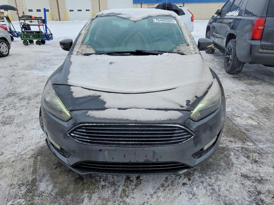 Photo 5 from auction – 2015 FORD FOCUS SE with VIN 1FADP3F26FL235071