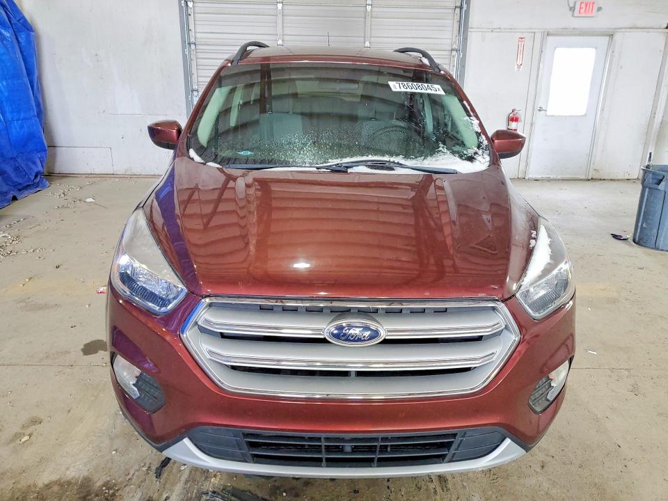 Photo 5 from auction – 2018 FORD ESCAPE with VIN 1FMCU9GD0JUC40914