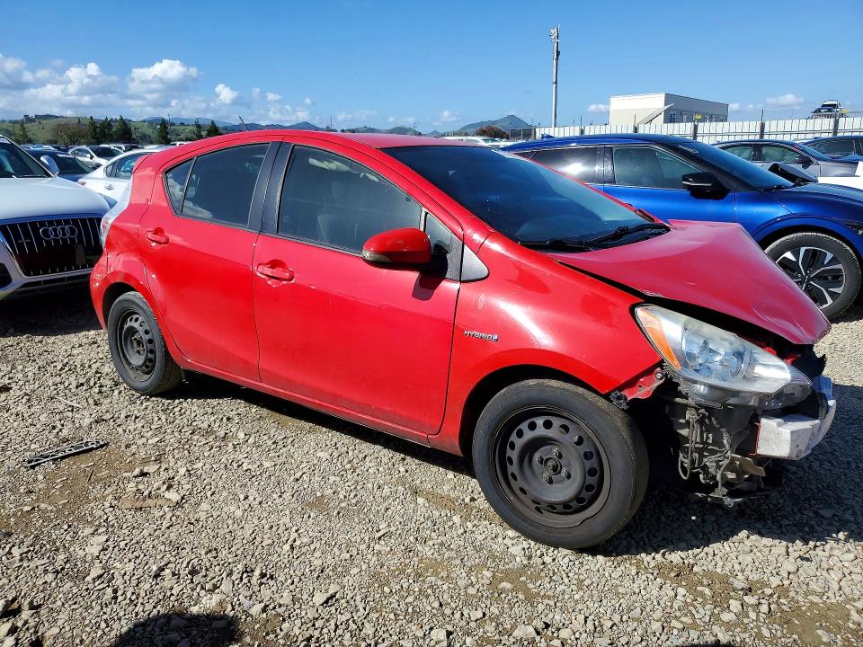 Photo 4 from auction – 2013 TOYOTA PRIUS C with VIN JTDKDTB37D1541097