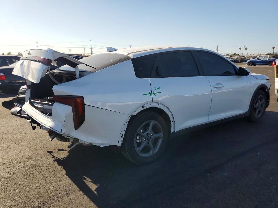 Photo 3 from auction – 2025 KIA K4 with VIN 3KPFT4DE3SE191681