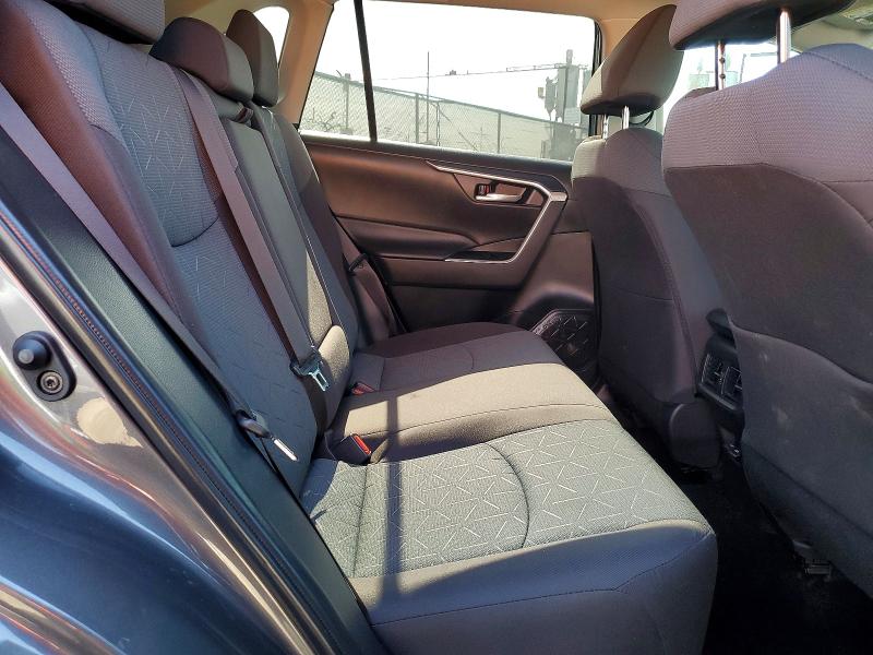 Photo 11 from auction – 2025 TOYOTA RAV4 with VIN 2T3W1RFV1SW430200