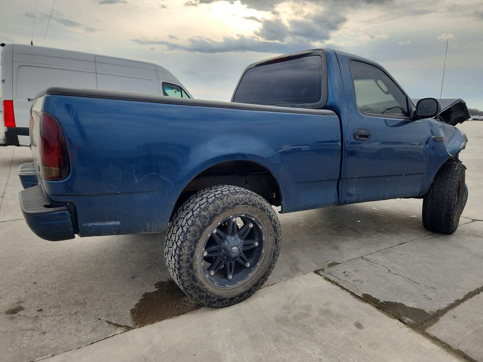 Photo 3 from auction – 2004 FORD F-150 HERITAGE with VIN 2FTRF17244CA66794