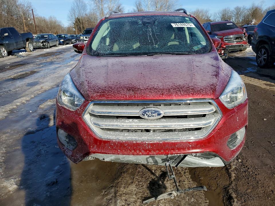 Photo 5 from auction – 2019 FORD ESCAPE with VIN 1FMCU9J98KUB19201