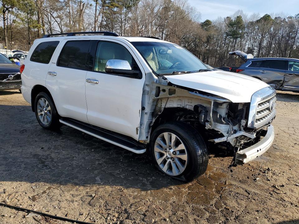Photo 4 from auction – 2017 TOYOTA SEQUOIA LI with VIN 5TDJW5G17HS149707