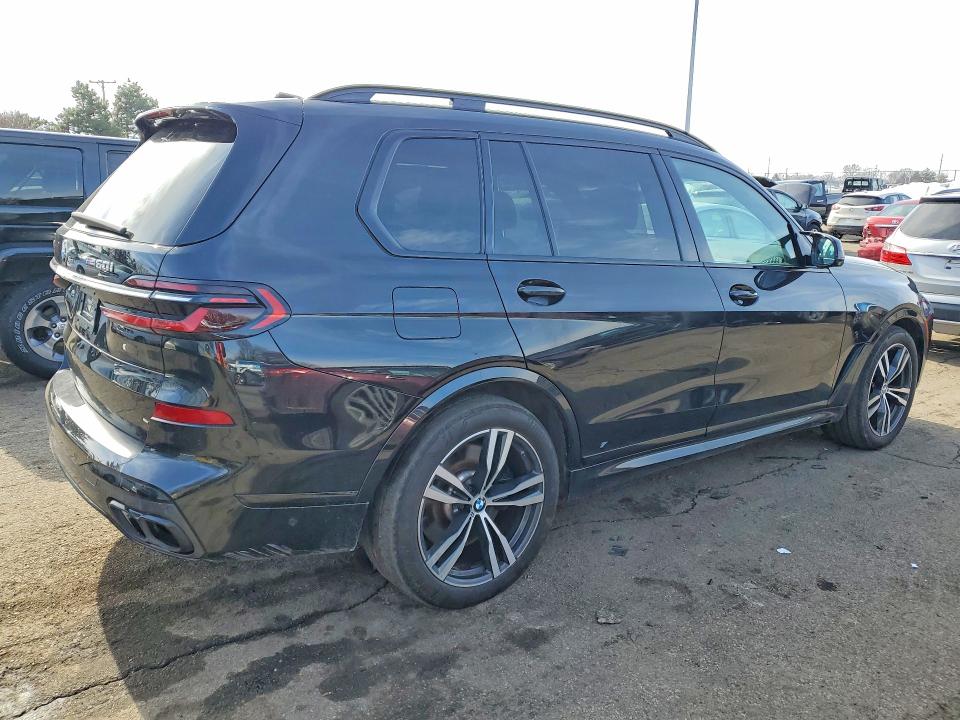 Photo 3 from auction – 2023 BMW X7 M60I with VIN 5UX33EM0XP9N47020