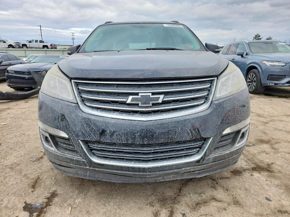 Photo 5 from auction – 2017 CHEVROLET TRAVERSE with VIN 1GNKVGKD1HJ339530