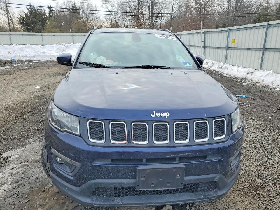 Photo 5 from auction – 2018 JEEP COMPASS with VIN 3C4NJDBB9JT456995