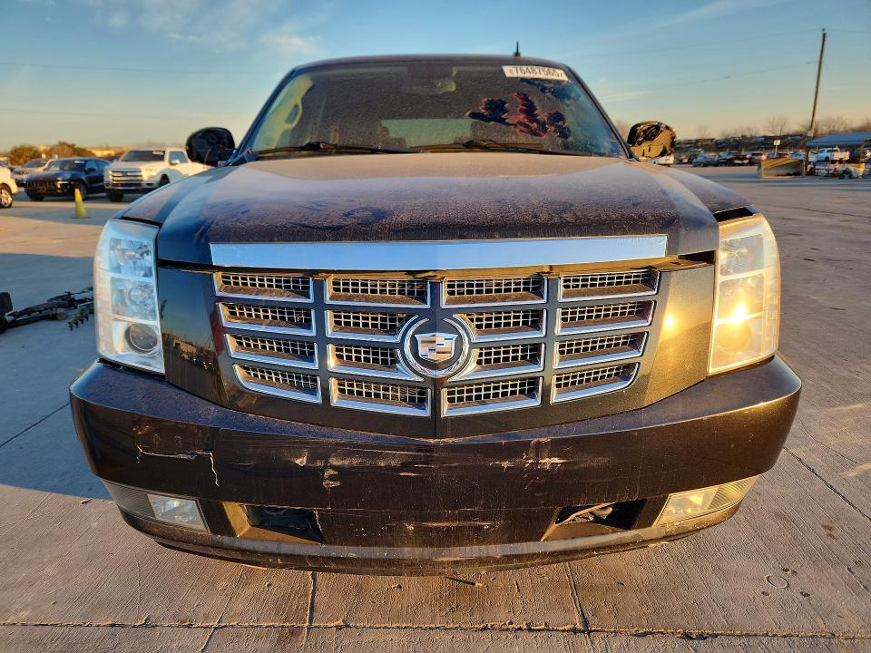 Photo 5 from auction – 2010 CADILLAC ESCALADE with VIN 1GYUKAEF5AR249769