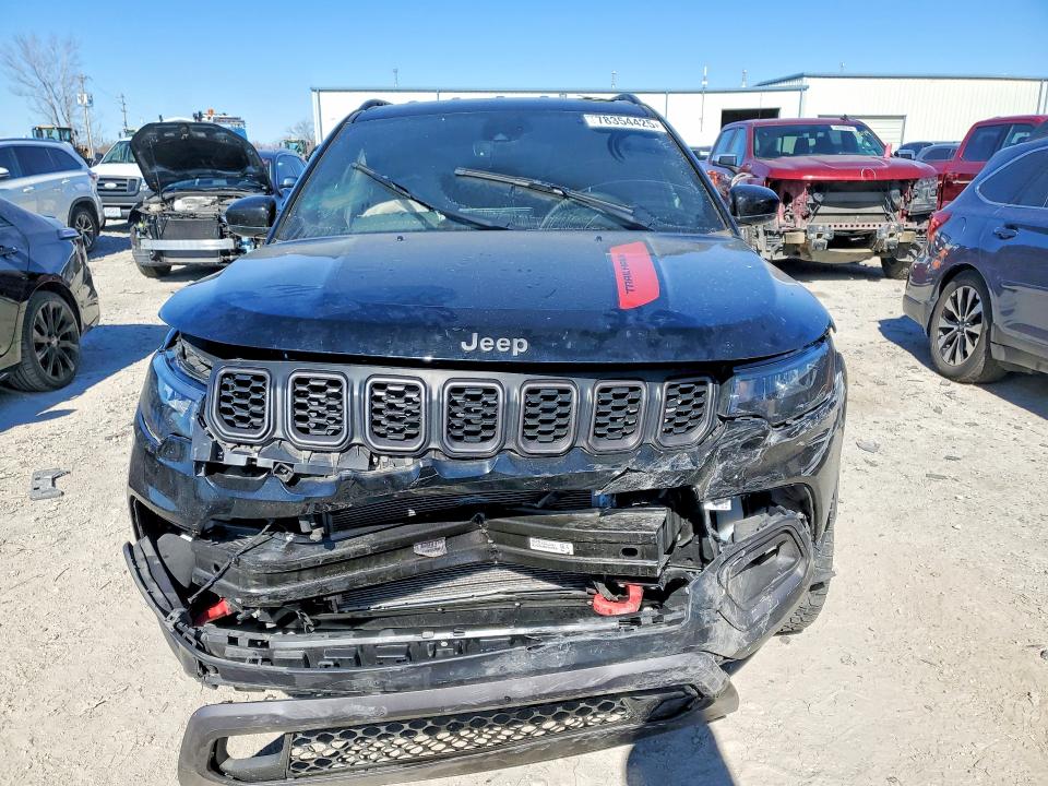 Photo 5 from auction – 2024 JEEP COMPASS with VIN 3C4NJDDN6RT137489
