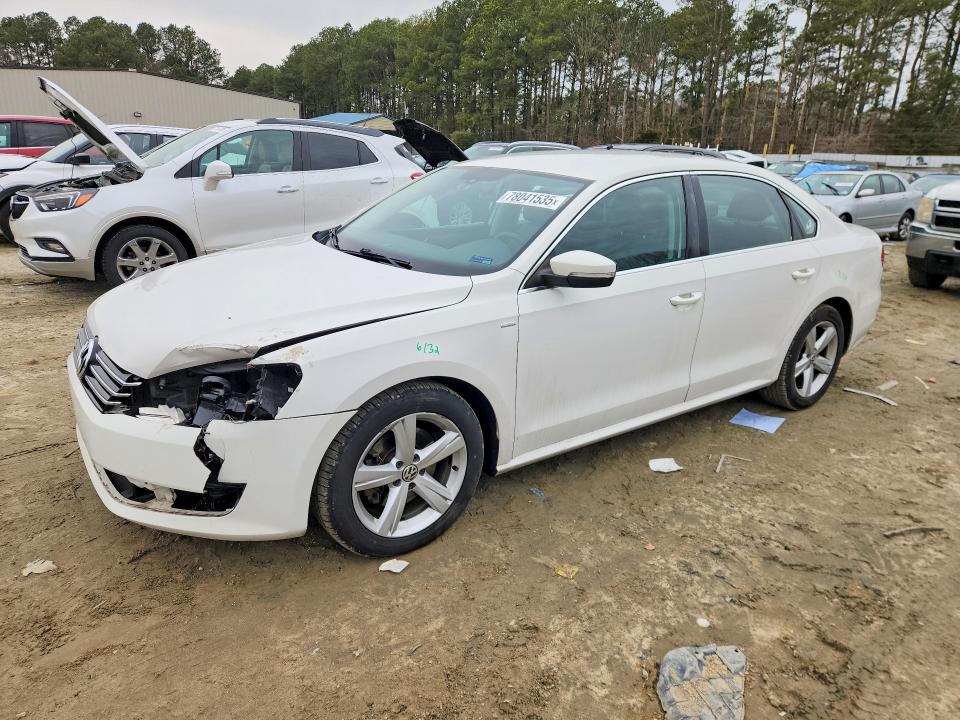 Photo 1 from auction – 2014 VOLKSWAGEN PASSAT with VIN 1VWAT7A32EC023571